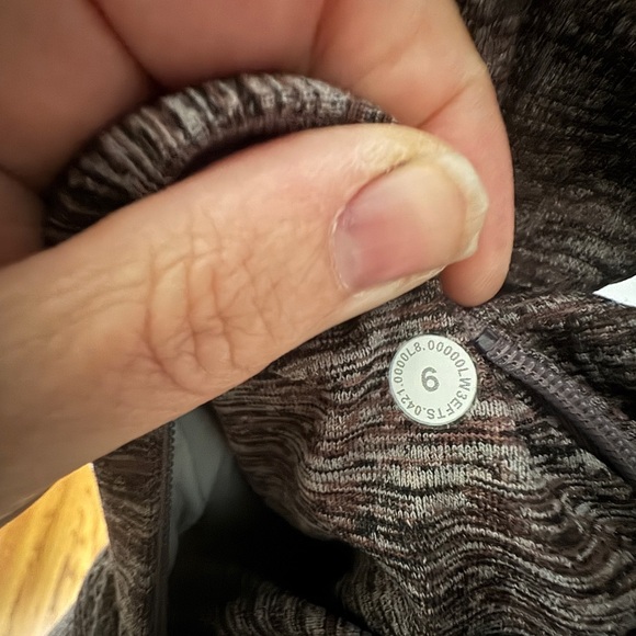 Lululemon Engineered Warmth Half-Zip Chrome / Lunar Rock / Black - Picture 6 of 6